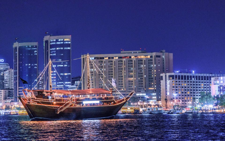 Dhow Dinner Cruise with Live Entertainment in Dubai Creek and the Open Seas