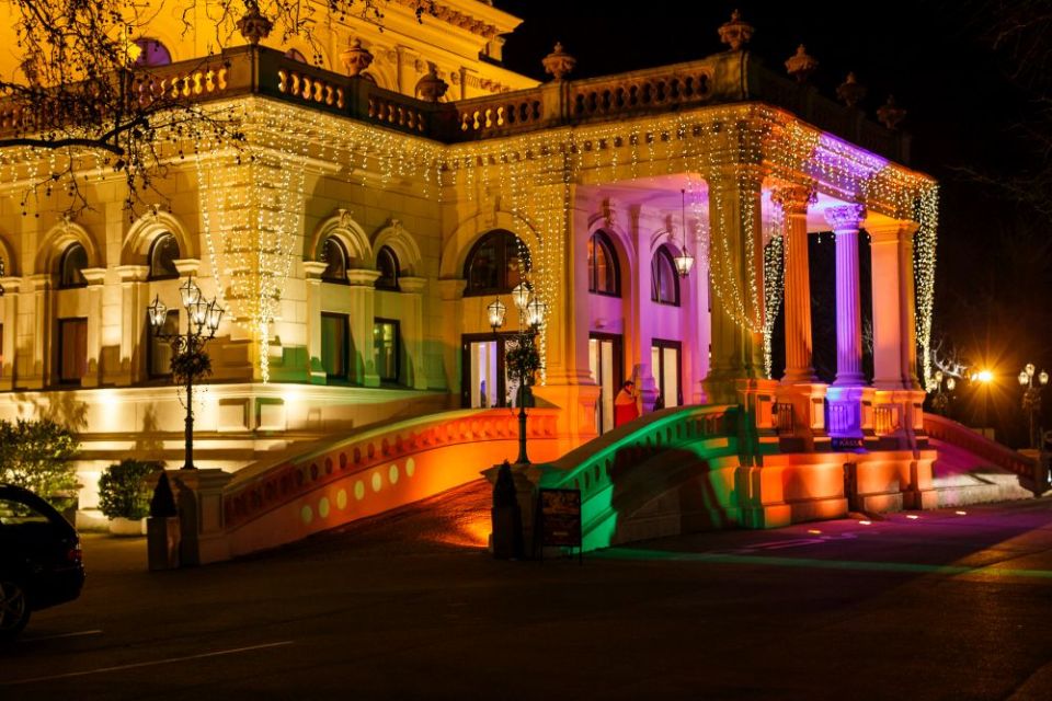 Old Stock Exchange Palace: Mozart and Johann Strauss Concert with Ballet