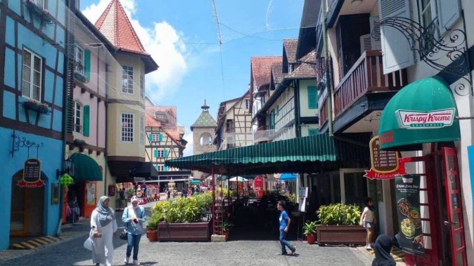 Colmar Tropical & Batu Cave Day Trip (SIC - Join In Tour)