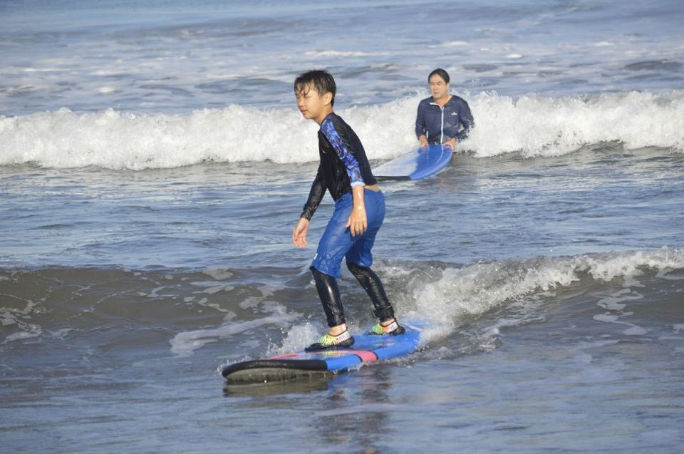 Beginner Private Surf Lessons (1 Student and 1 Instructor)