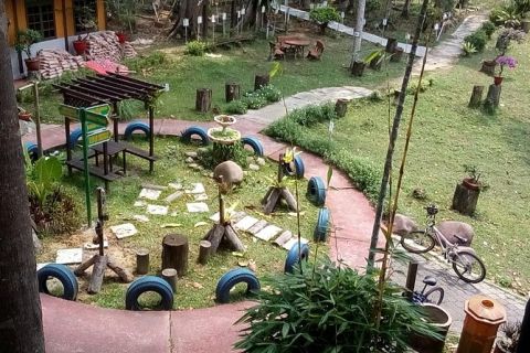 Private Half-Day National Botanic Garden Cycling Tour from Kuala Lumpur