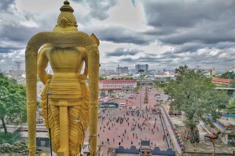 Private Batu Caves, National Mosque & Religious Tour with Bana Leaf Lunch