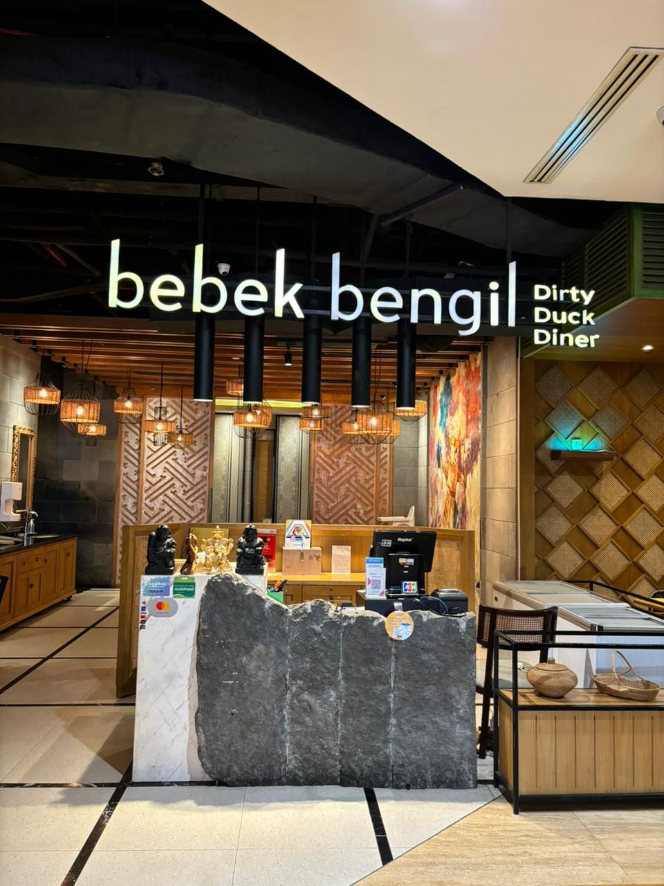 Bebek Bengil Restaurant Plaza Indonesia Jakarta