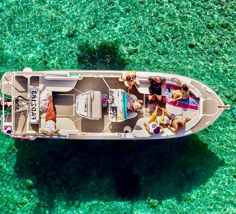 From Marseille: Iconic Calanques Boat Tour with Swimming