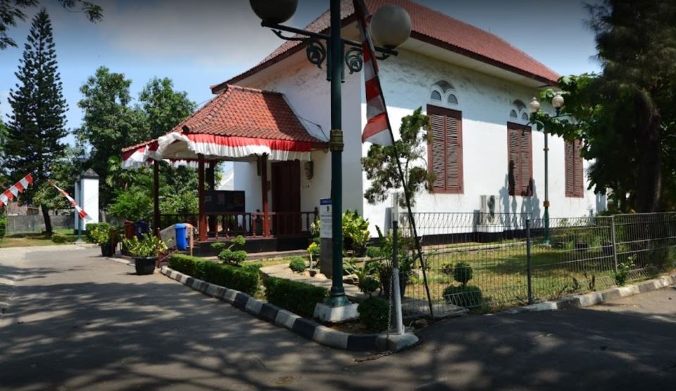 Tour Kampung Portugis Tugu by Campa