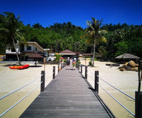 Dreamer Island Day Trip Diving with Lunch & Hotel Transfer