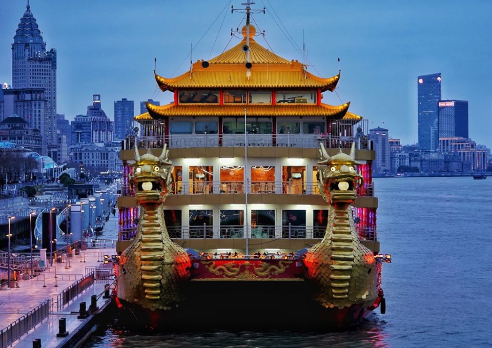 Huangpu River Dragon Boat