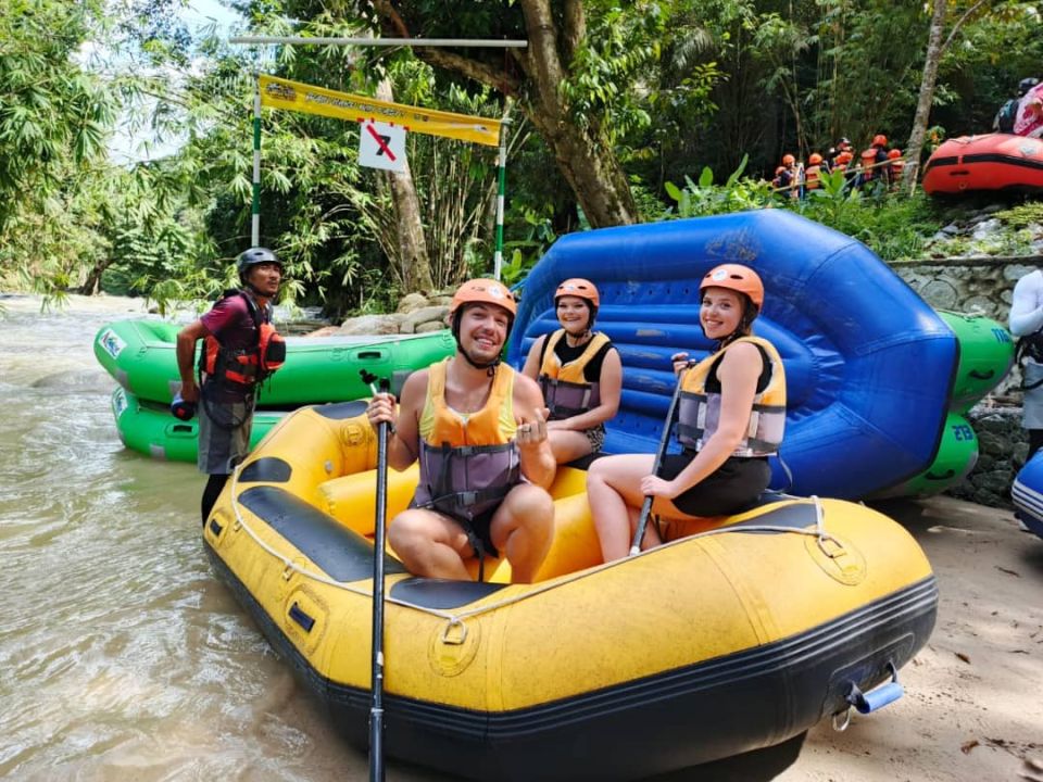 Full Day : Gopeng White Water Rafting  - An Adventure You Must Experience