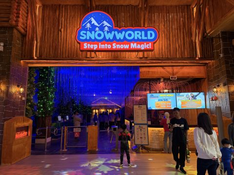 Snow World Theme Park Ticket in Genting Highlands