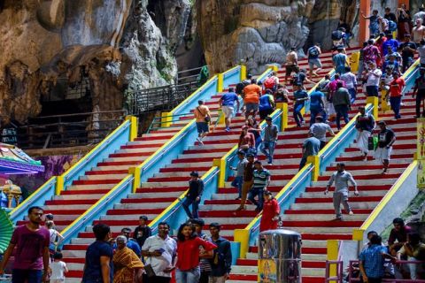 Kuala Lumpur Private Tour to Batu Caves Hot springs And Waterfalls