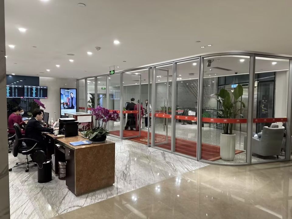 South Airlines First Class and Business Class Lounge (T2 International) Baiyun International Airport